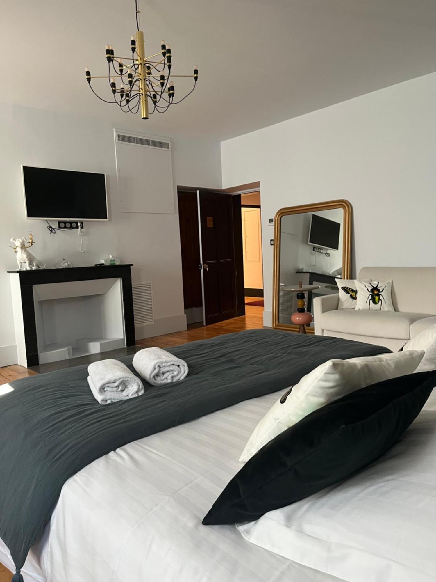 Domaine Clairfontaine Noyarey - Suites Junior Exteriör bild