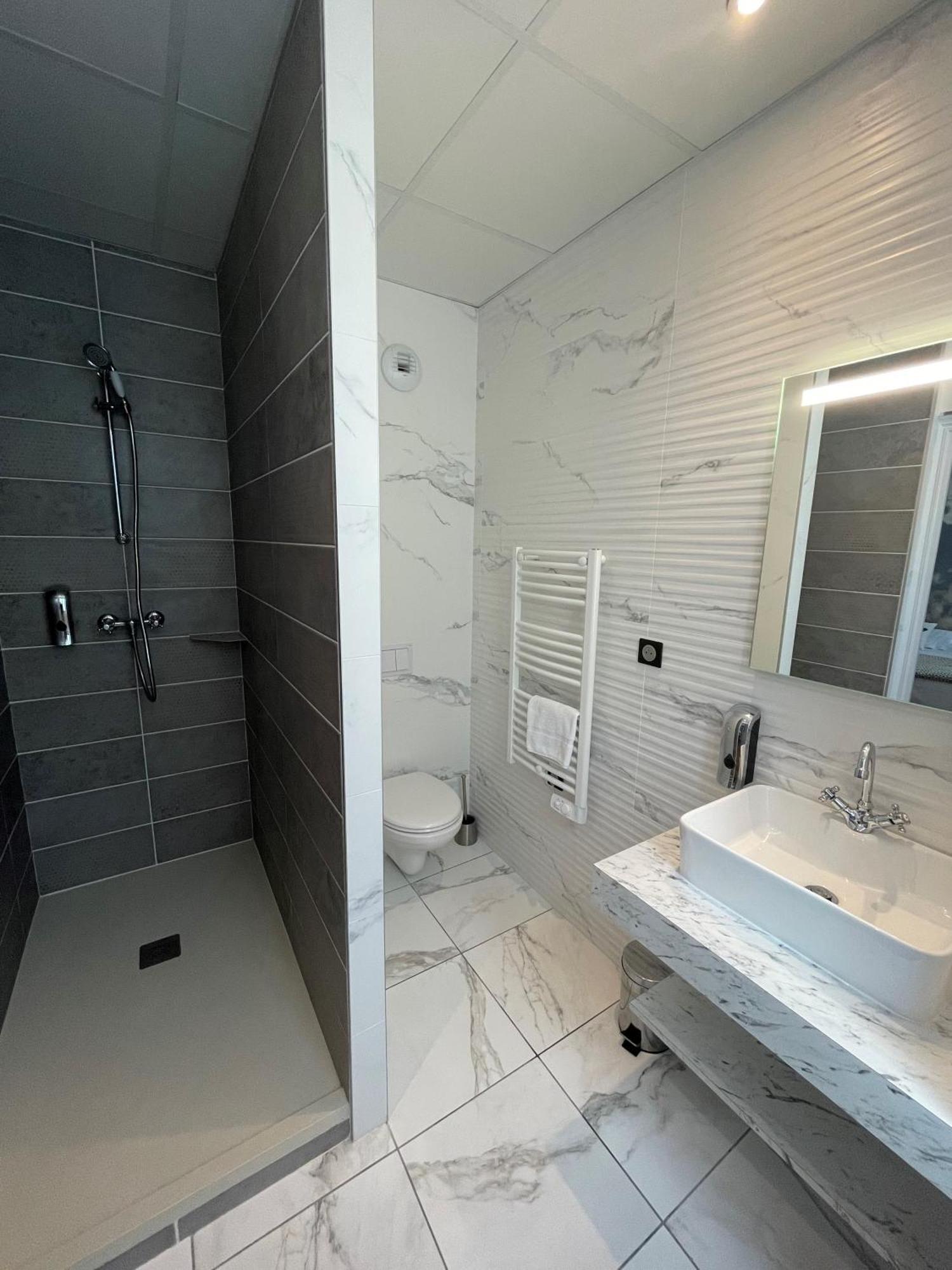 Domaine Clairfontaine Noyarey - Suites Junior Exteriör bild